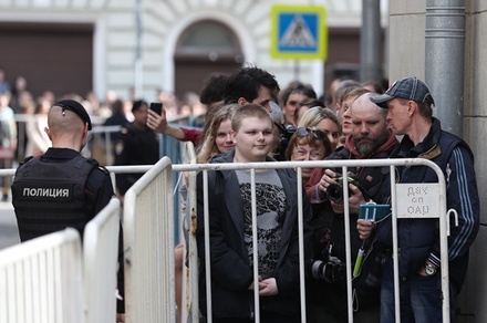По данным оппозиционеров, на несогласованную акцию в Москве пришли 3 тысячи человек