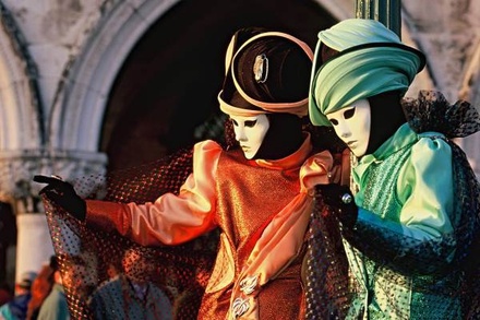 В Венеции сегодня открывается знаменитый ежегодный карнавал