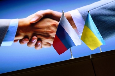 Александр Новак заявил о сохранении торговых отношений России и Украины