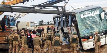 Девять пассажиров автобуса погибли в ДТП в Турции