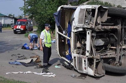 Под Красноярском пьяный водитель устроил аварию с восемью пострадавшими