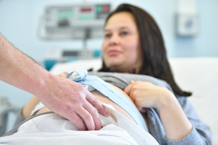 Эпидемиолог Роспотребнадзора: беременным нельзя прививаться до третьего триместра