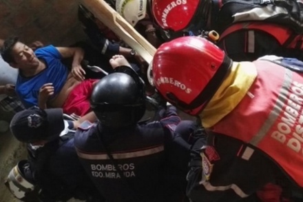 В Эквадоре спасли мужчину через две недели после землетрясения