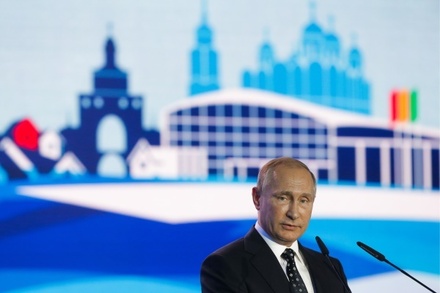 Путин предложил выделить в отдельную группу официально принимающих допинг спортсменов