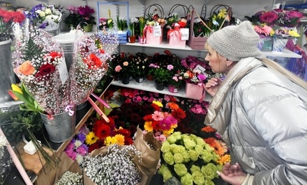 Эксперт по этикету рассказала, какие цветы уместно дарить мужчинам 23 февраля