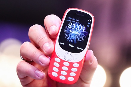 Возвращение кнопочного Nokia 3310 вызвало ажиотаж в России