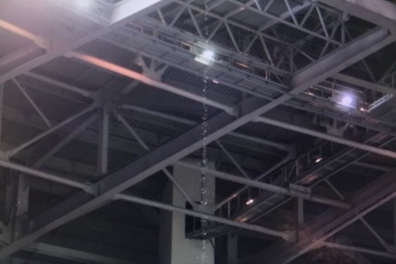 Крыша стадиона «Санкт-Петербург» протекла во время матча «Зенит» — «Рубин»