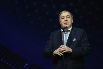 Михаил Гуцериев в третий раз назван лучшим в номинации «Поэт года» 