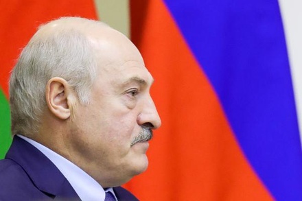 Лукашенко допустил ещё месяц «барахтанья» с коронавирусом в Белоруссии