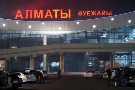 Аэропорт Алма-Аты закрыли до 9 января