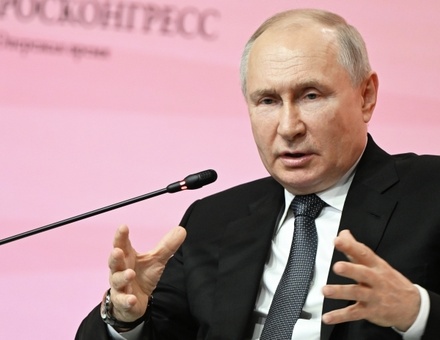 Владимир Путин призвал российские компании развивать свои бренды