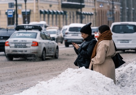 Власти Петербурга открыли пункты временного складирования снега