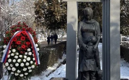 В Ереване задержали осквернившего памятник блокадникам Ленинграда