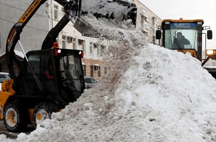 Высота сугробов в Москве после снегопада увеличилась на 15 см