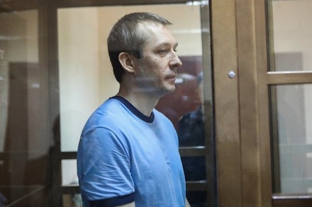 Мосгорсуд на полгода сократил срок экс-полковнику Захарченко
