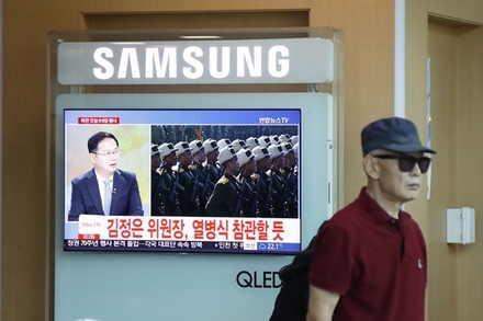 На параде в Пхеньяне не стали показывать межконтинентальные баллистические ракеты
