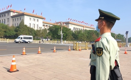 На юге Пекина ввели режим военного положения из-за новой вспышки коронавируса