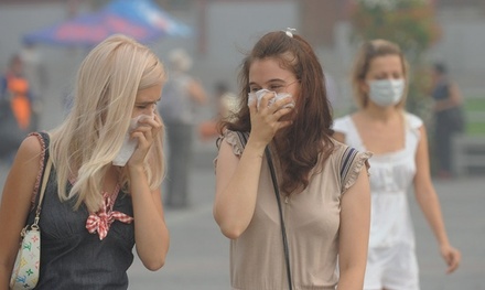 Очевидцы сообщили о нулевой видимости в Новокосине из-за дыма