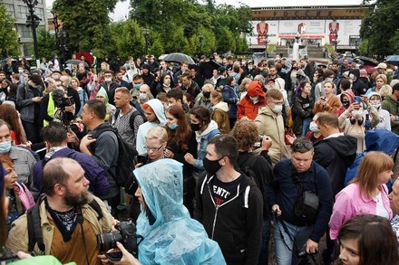 В МВД уточнили число задержанных на несанкционированной акции в Москве