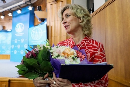Владимир Путин наградил Марию Захарову орденом Почёта