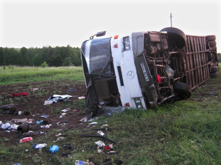 В ДТП с автобусом и маршруткой в Красноярском крае погибли 11 человек