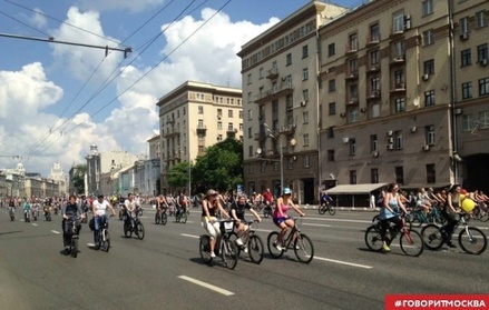 Велопарад в Москве собрал около 37 тысяч участников