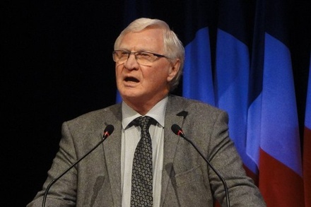 Французский депутат потребовал покончить с «антироссийской истерией»