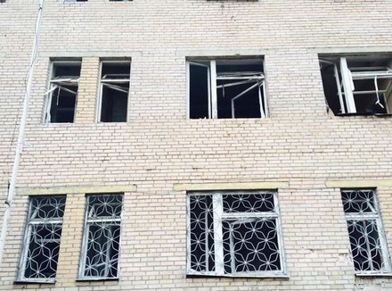 МЧС сообщает о гибели пяти человек при обстреле больницы в Донецке 
