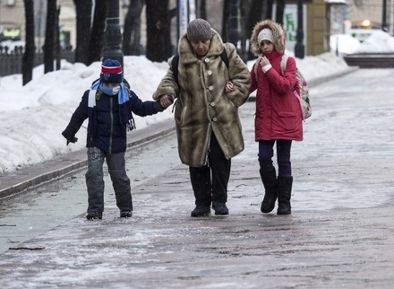 Москвичей предупредили о резком похолодании и гололёде