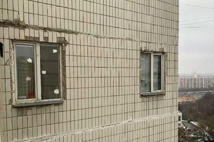 Житель Москвы прорубил два окна в несущей стене многоэтажного дома