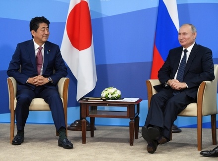 Путин: по мирному договору между Россией и Японией остаются вопросы